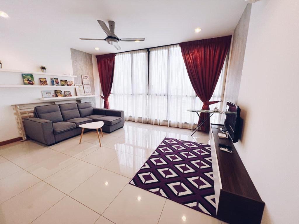 Connected Train 3 Bedrooms - Above Klgateway Mall 14 Kuala Lumpur Buitenkant foto